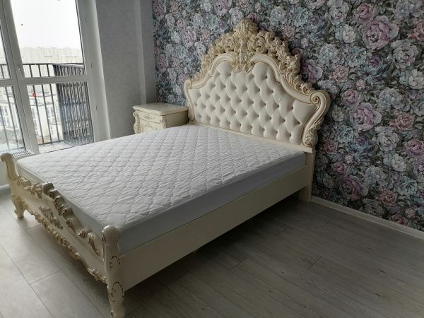 Комплект спальни Венеция Стайл (Style) АРД, крем (кровать 1,8, тумба прикроватная 2шт., туалетный столик с зерк, пуф, шкаф 6дв.) в Москве купить в интернет магазине - 5 Китов