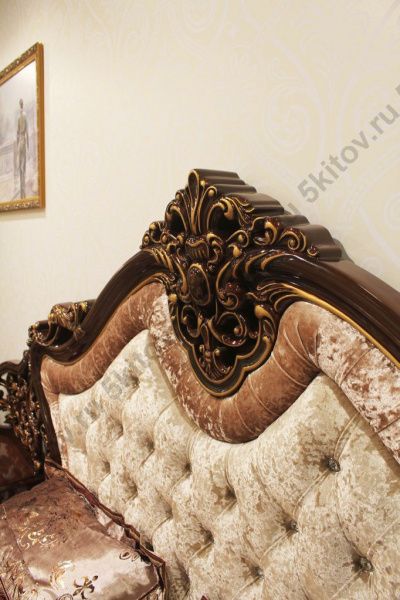 Комплект спальни Джоконда люкс АРД, темный орех (кровать 1,8, тумба прикроватная 2шт., туалетный столик с зерк, пуф, шкаф 5дв.) в Москве купить в интернет магазине - 5 Китов