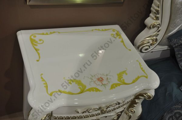 Комплект спальни Афина DST (Кровать 1,8, тумба прикроватная 2шт., туалетный стол с навесным зеркалом, пуф, шкаф 6 дверей), беж в Москве купить в интернет магазине - 5 Китов