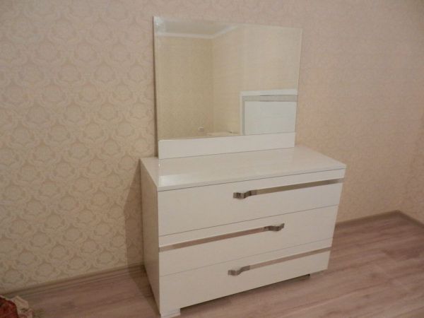 Зеркало Венеция белое глянцевое в Москве купить в интернет магазине - 5 Китов