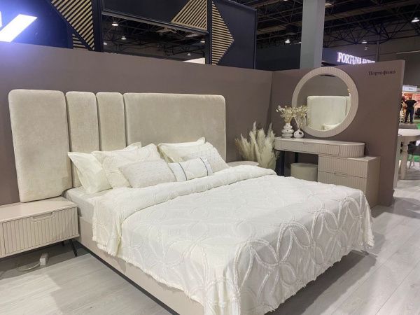 Спальный гарнитур Портофино сатин с 6 дверным шкафом в Москве купить в интернет магазине - 5 Китов