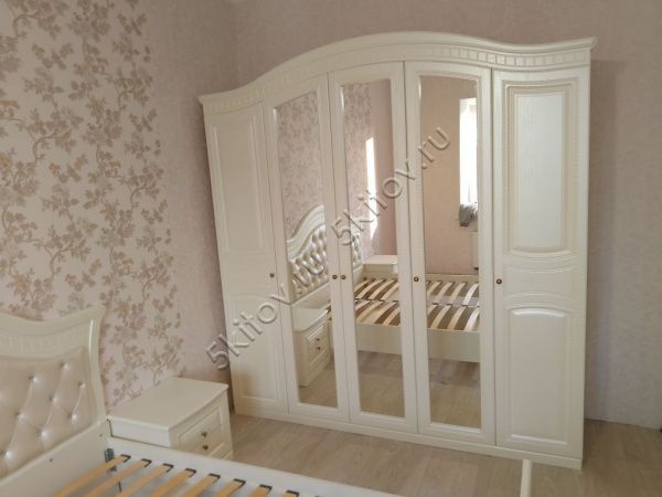 Шкаф 5-и дверный Венера, беж в Москве купить в интернет магазине - 5 Китов