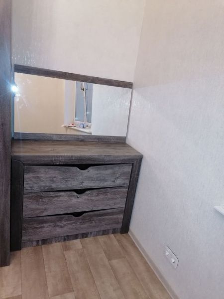 Комплект спальни Гарда сосна Джексон (Кровать 1,6, тумба прикроватная 2шт., комод с зеркалом, шкаф 5-и дверный) в Москве купить в интернет магазине - 5 Китов