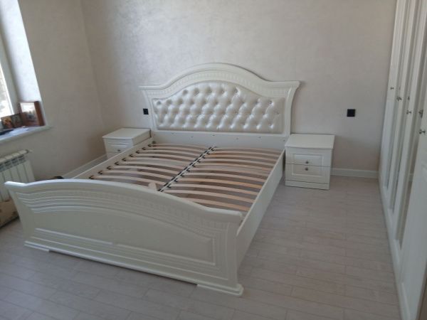 Кровать с мягким изголовьем 160*200 Венера, беж в Москве купить в интернет магазине - 5 Китов