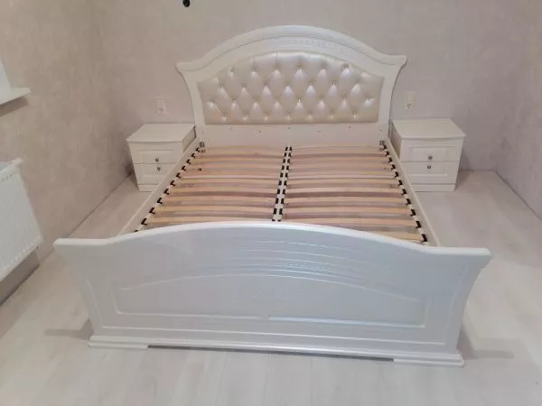 Кровать с мягким изголовьем 180*200 Венера, беж в Москве купить в интернет магазине - 5 Китов