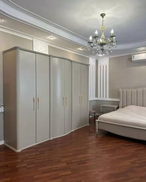 Спальный гарнитур Моника карат (кровать 1,8, тумба прикроватная 2шт., туалетный стол с зеркалом, шкаф 6-и дверный) в Москве купить в интернет магазине - 5 Китов