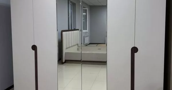 Спальный гарнитур Марсель сатин с 6-и дверным шкафом в Москве купить в интернет магазине - 5 Китов