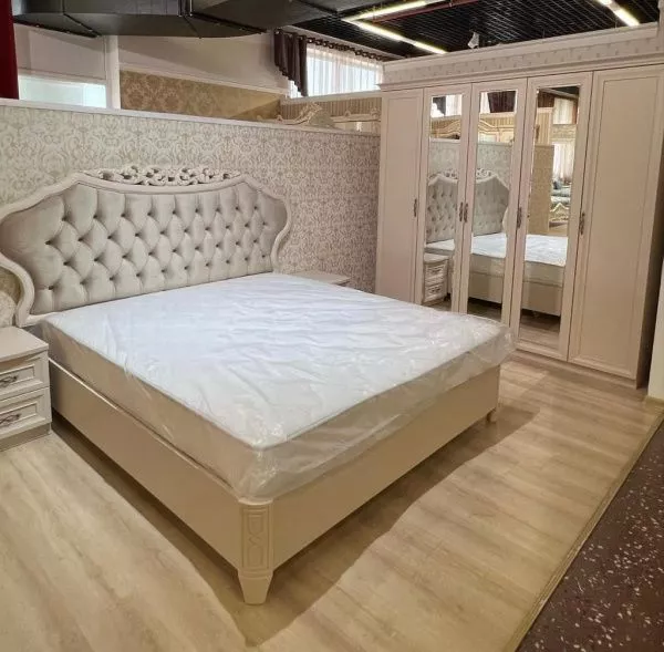 Комплект спальни Адель АРД, беж (кровать1,8, тумба прикроватная 2шт., туал.ст. с зерк,пуф, шкаф 5-ти.дв.) в Москве купить в интернет магазине - 5 Китов