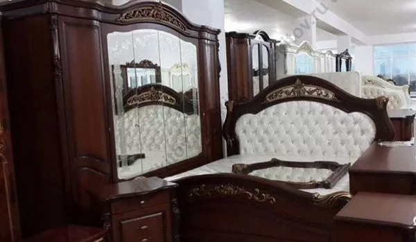 Комплект спальни Касандра СК (Кровать 1,8, тумба прикров.-2шт., туал. стол с зеркалом,пуф, шкаф 6-ти дверный), орех в Москве купить в интернет магазине - 5 Китов