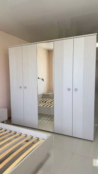 Комплект спальни София кашемир (кровать 1,8, тумба прикроватная 2 шт., комод с зеркалом, шкаф 5-и дверный) в Москве купить в интернет магазине - 5 Китов