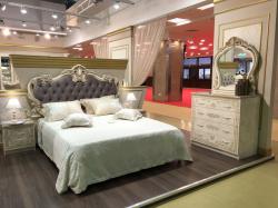 Комплект спальни Аманда(кровать 1,6, тумба прикроватная 2шт., комод с зеркалом,шкаф 4-х дверный), корень дуба в Москве купить в интернет магазине - 5 Китов