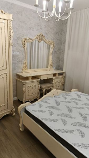 Туалетный стол (без зеркала) и пуф Джоконда, крем глянец, Эра в Москве купить в интернет магазине - 5 Китов