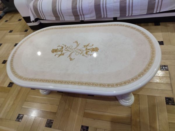 Стол журнальный овальный Роза, беж глянец в Москве купить в интернет магазине - 5 Китов