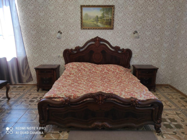 Комплект спальни Илона, караваджо, Эра (кровать 1,8, тумба прикроватная 2 шт., туалетный стол с зеркалом, пуф, шкаф 4-х дверный) в Москве купить в интернет магазине - 5 Китов