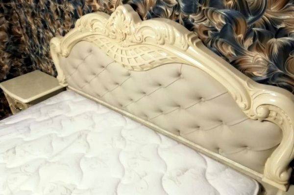 Комплект спальни Диана крем глянец (кровать 1,6, тумба прикроватная 2шт., комод с зеркалом, шкаф 6-ти дверный) в Москве купить в интернет магазине - 5 Китов