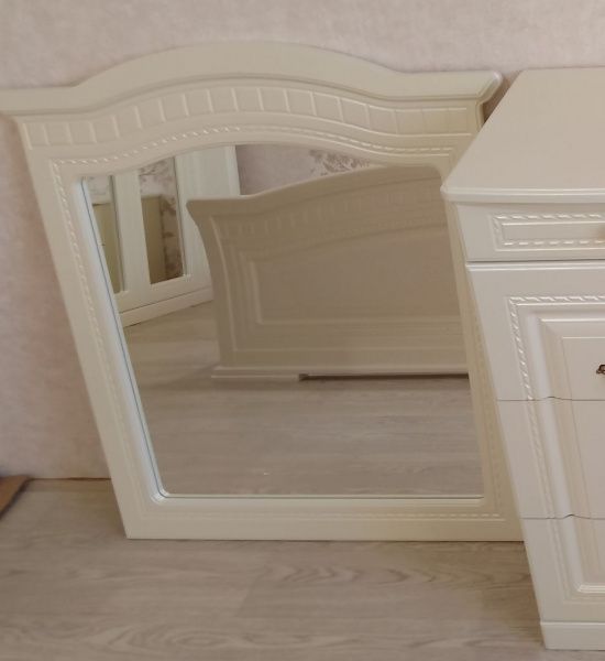 Зеркало Венера, беж в Москве купить в интернет магазине - 5 Китов