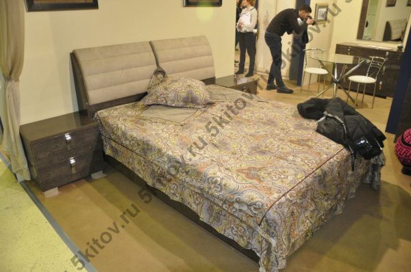 Комплект спальни Вирджиния (кровать 1,6, тумба прикроватная 2шт., комод с навесным зеркалом, шкаф купе) в Москве купить в интернет магазине - 5 Китов